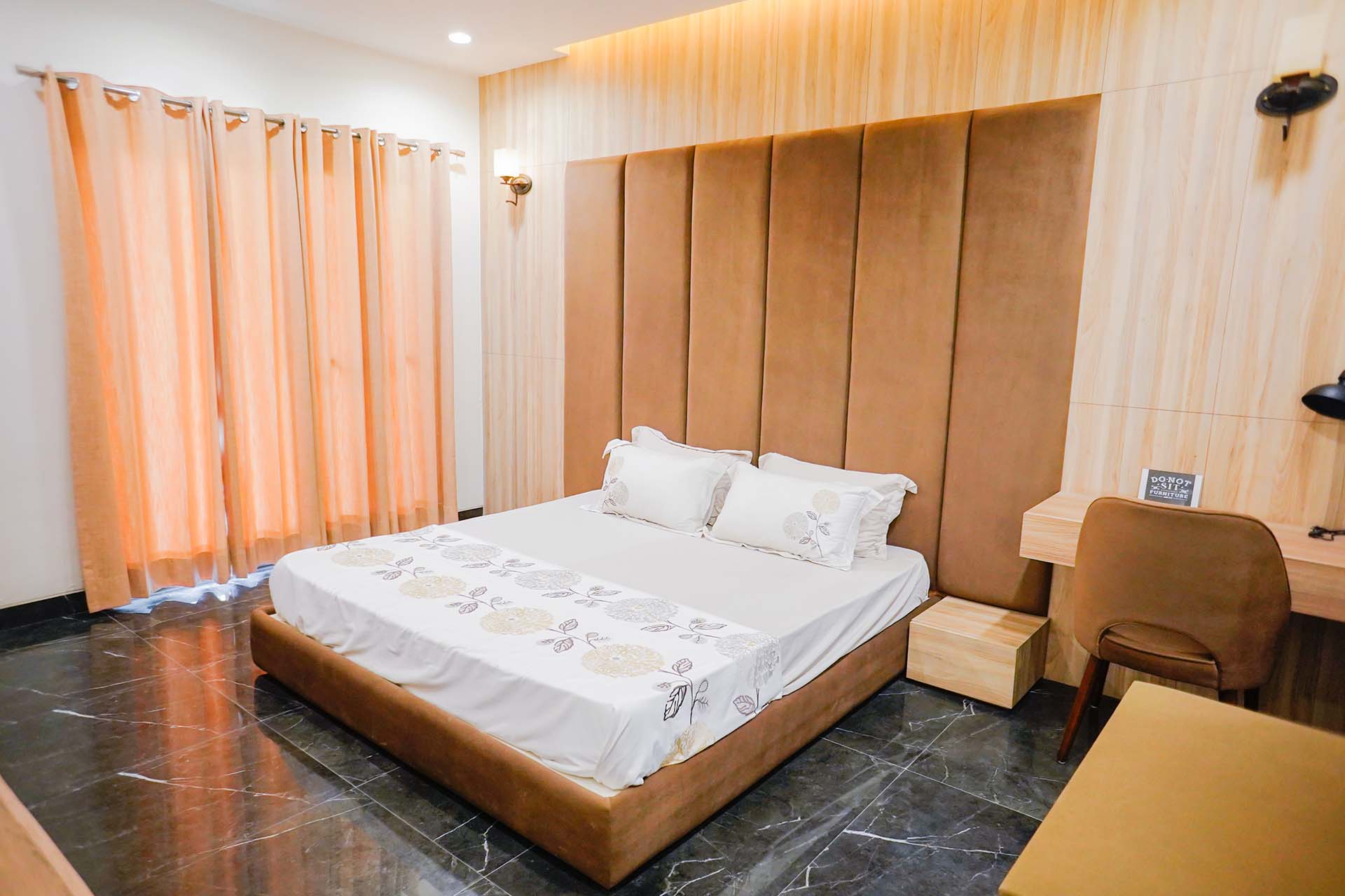 Umbera Homez 4 BHK Luxury Apartment Gallery 2