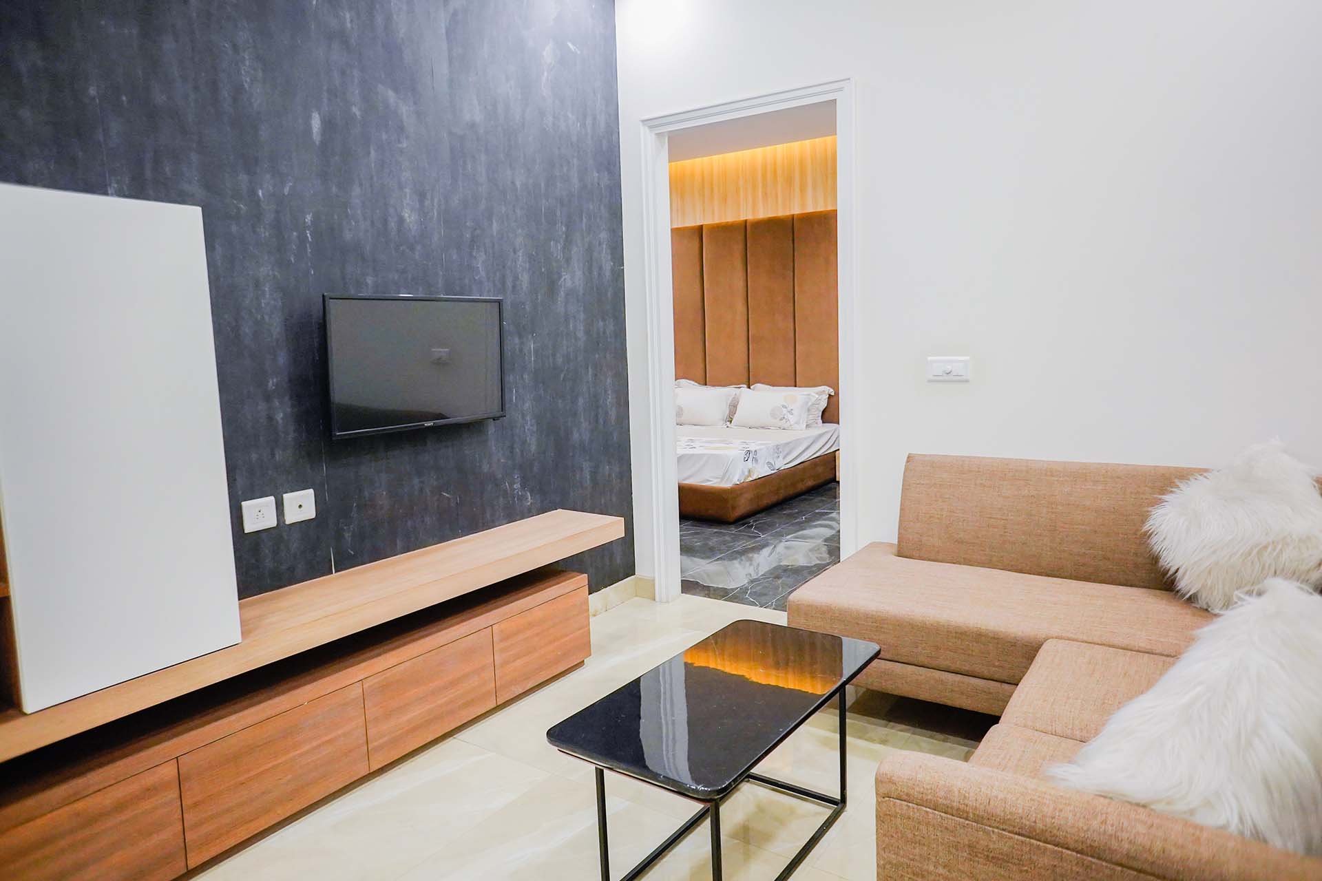 Umbera Homez 4 BHK Luxury Apartment Gallery 4